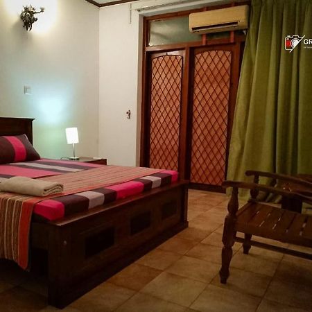 Ceylon Travel And Stay Lodge Battaramulla Dış mekan fotoğraf